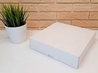 Коробка для пирога  25,5 см*25,5 см*6,5 см белая 